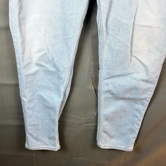 Levi's 540 Jeans Men's 40 X 34 Blue Denim Medium Wash 5-Pockets Straight Leg - Picture 3 of 9